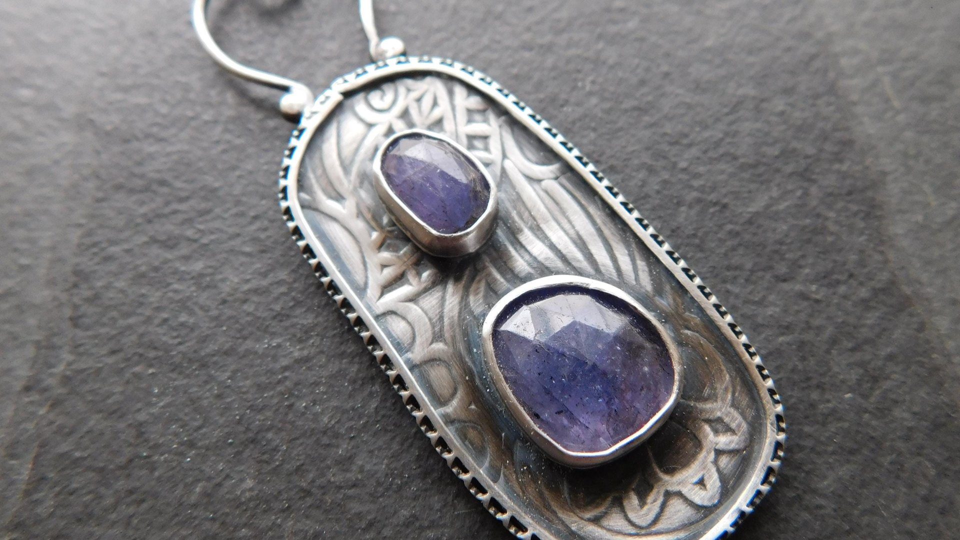 Tanzanite Multi Stone Patterned Sterling Silver Pendant Necklace