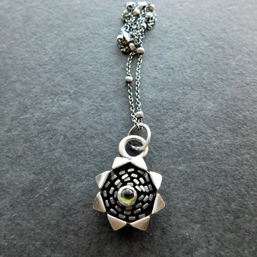 Green Tourmaline Ornate Sterling Silver Wire Studs Modernist Pendant Necklace