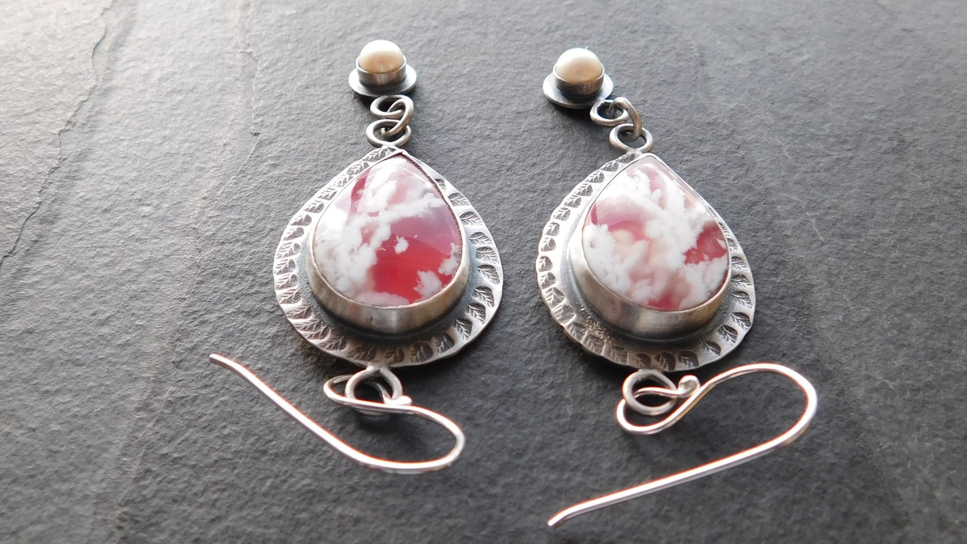 Red White Feather Plume Agate Doublet Freshwater Pearl Dangle Stamped Sterling Silver Earrings