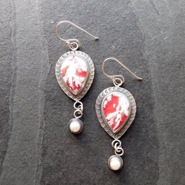 Red White Feather Plume Agate Doublet Freshwater Pearl Dangle Stamped Sterling Silver Earrings
